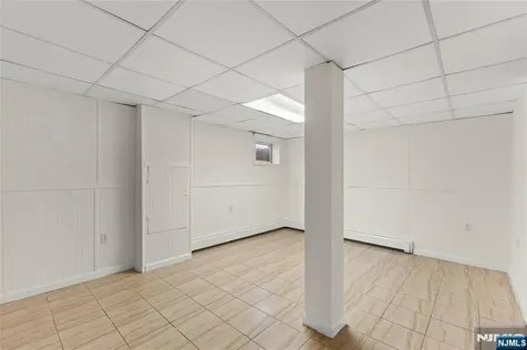 80 Glenwood Avenue Elmwood Park NJ 07407