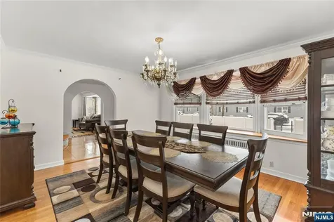 80 Glenwood Avenue Elmwood Park NJ 07407