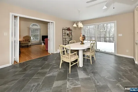 513 Lydia Lane Wyckoff NJ 07481