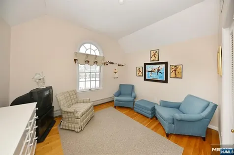 513 Lydia Lane Wyckoff NJ 07481