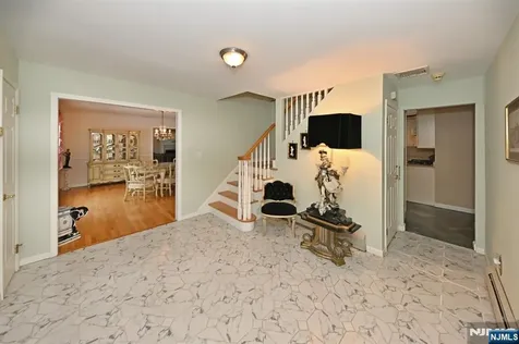 513 Lydia Lane Wyckoff NJ 07481