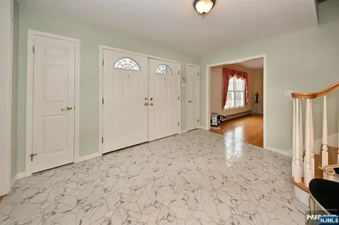 513 Lydia Lane Wyckoff NJ 07481