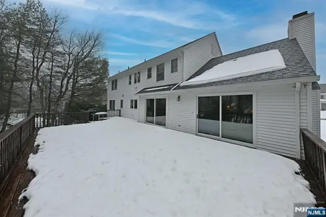 513 Lydia Lane Wyckoff NJ 07481