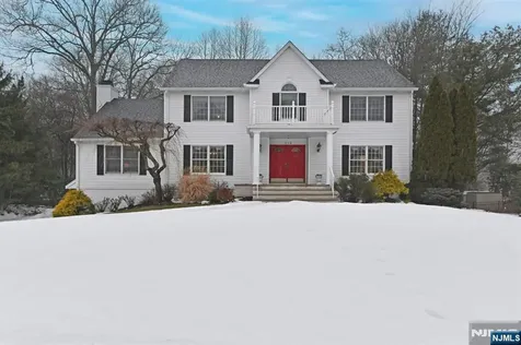 513 Lydia Lane Wyckoff NJ 07481