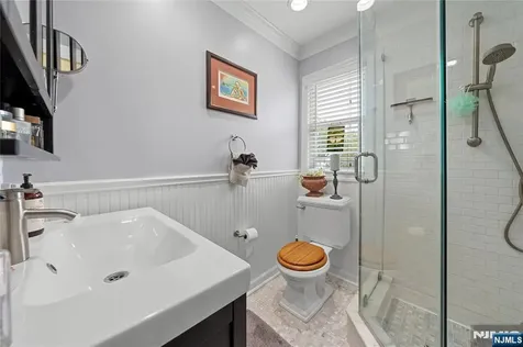 5 Leo Terrace Bloomfield NJ 07003