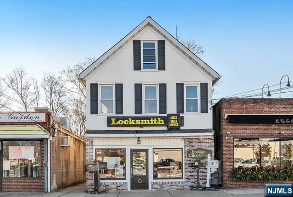 10 W Prospect Street Waldwick NJ 07463