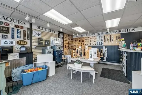 10 W Prospect Street Waldwick NJ 07463