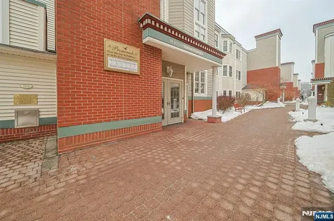 321 The Promenade Edgewater NJ 07020