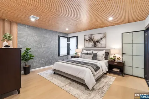 32 Luhman Terrace Secaucus NJ 07094
