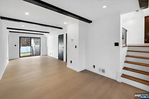 32 Luhman Terrace Secaucus NJ 07094