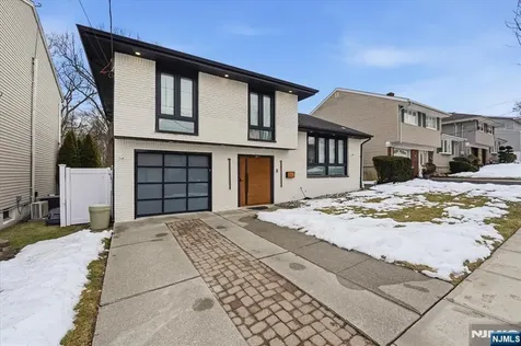32 Luhman Terrace Secaucus NJ 07094