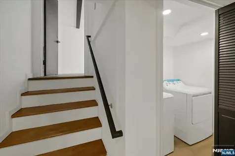 32 Luhman Terrace Secaucus NJ 07094