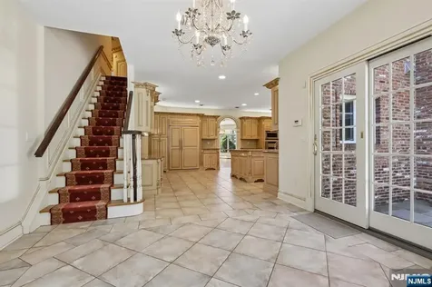 47 Cortland Trail Mahwah NJ 07430