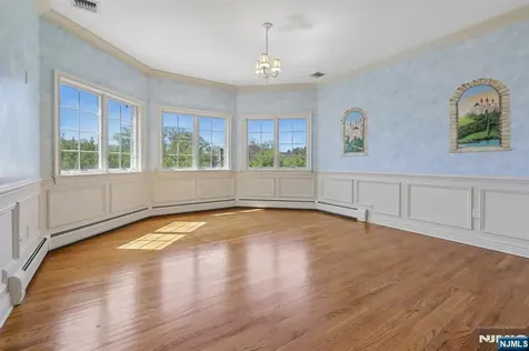 47 Cortland Trail Mahwah NJ 07430