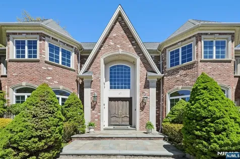 47 Cortland Trail Mahwah NJ 07430