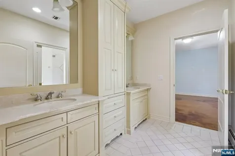 47 Cortland Trail Mahwah NJ 07430