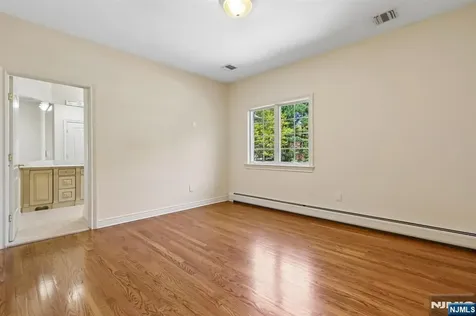 47 Cortland Trail Mahwah NJ 07430