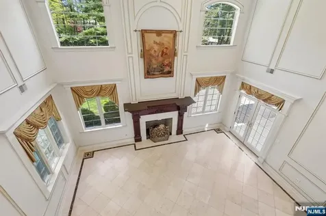 47 Cortland Trail Mahwah NJ 07430