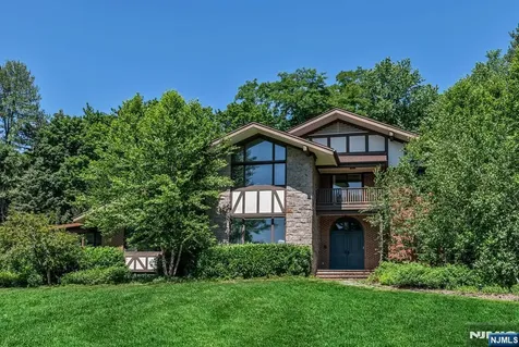 681 Closter Dock Road Closter NJ 07624