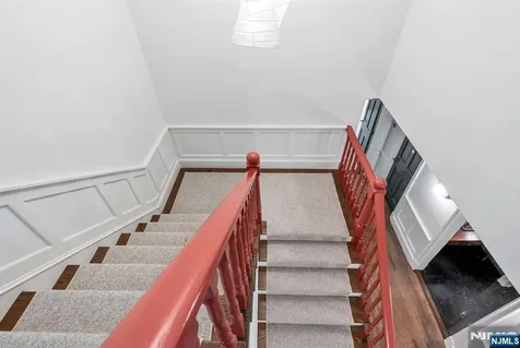 681 Closter Dock Road Closter NJ 07624