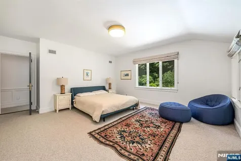 681 Closter Dock Road Closter NJ 07624