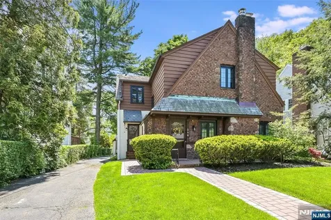 246 Cambridge Avenue Englewood NJ 07631