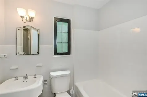 246 Cambridge Avenue Englewood NJ 07631