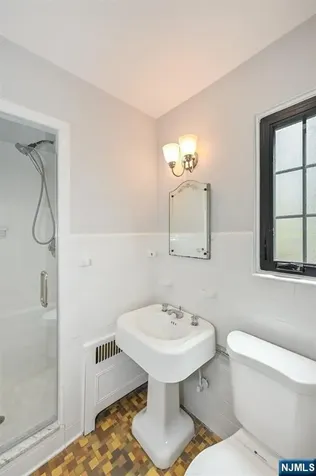 246 Cambridge Avenue Englewood NJ 07631