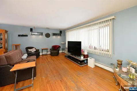454 E Ridgewood Avenue Paramus NJ 07652