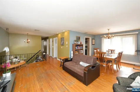 454 E Ridgewood Avenue Paramus NJ 07652