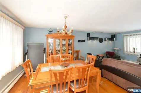 454 E Ridgewood Avenue Paramus NJ 07652