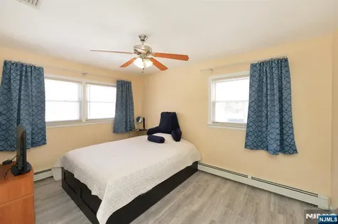454 E Ridgewood Avenue Paramus NJ 07652
