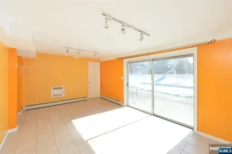 454 E Ridgewood Avenue Paramus NJ 07652