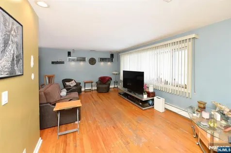 454 E Ridgewood Avenue Paramus NJ 07652