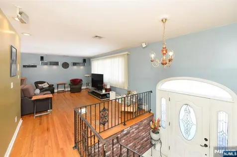 454 E Ridgewood Avenue Paramus NJ 07652