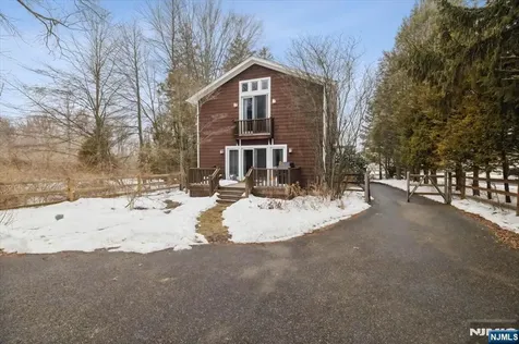 138 Chestnut Ridge Road Saddle River NJ 07458