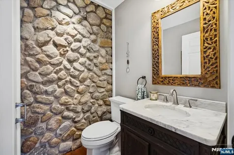 138 Chestnut Ridge Road Saddle River NJ 07458