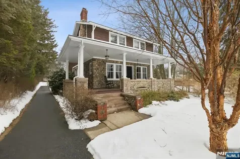 138 Chestnut Ridge Road Saddle River NJ 07458