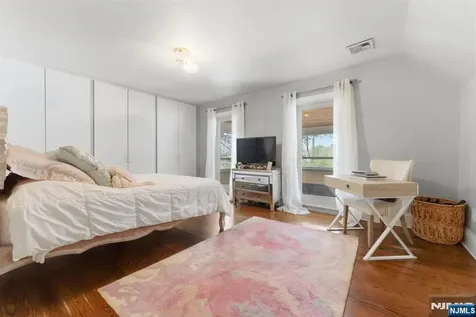 101 E Palisade Avenue Englewood NJ 07631
