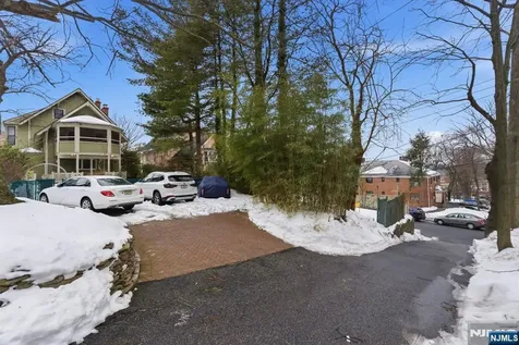 101 E Palisade Avenue Englewood NJ 07631