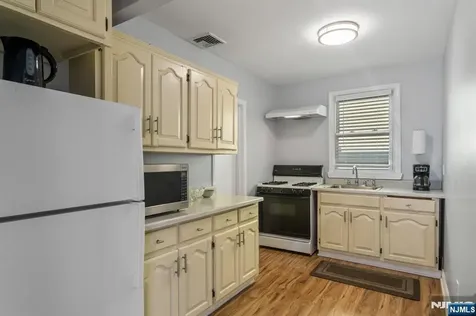 401 A Essex Hackensack NJ 07601