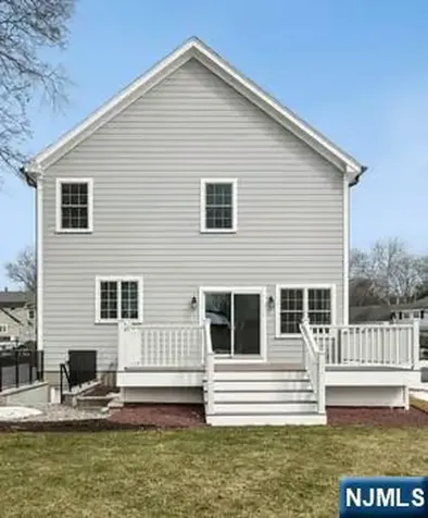 4 Plymouth Drive Livingston NJ 07039
