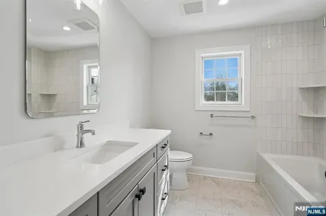 4 Plymouth Drive Livingston NJ 07039
