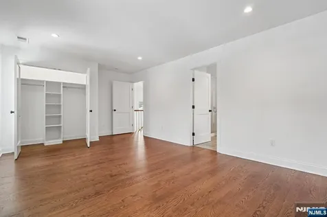 4 Plymouth Drive Livingston NJ 07039