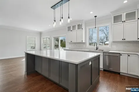 4 Plymouth Drive Livingston NJ 07039