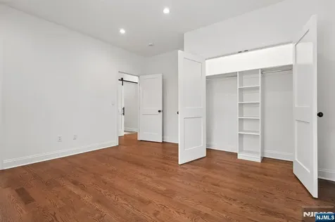 4 Plymouth Drive Livingston NJ 07039