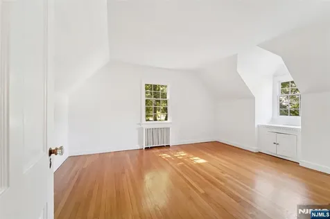 755 W Saddle River Road Ho-ho-kus NJ 07423