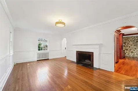755 W Saddle River Road Ho-ho-kus NJ 07423