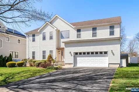 238 Park Avenue Teaneck NJ 07666