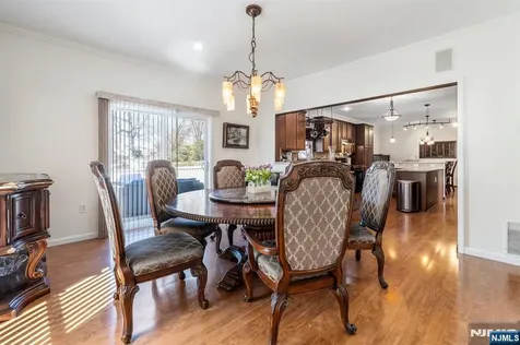 238 Park Avenue Teaneck NJ 07666